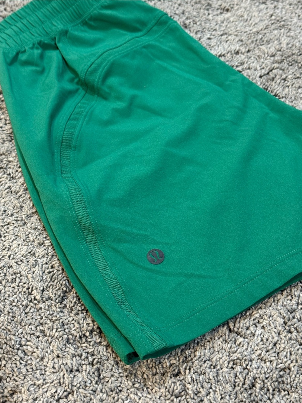 Lululemon- Men’s Pacebreaker Linerless Shorts- Green- Size XS